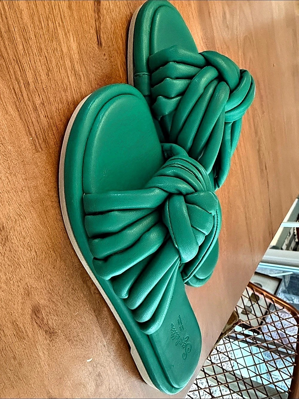 Seychelles Made in Italy Green Padded Twist Slide Sandals | Size 6 - Picture 1 of 4